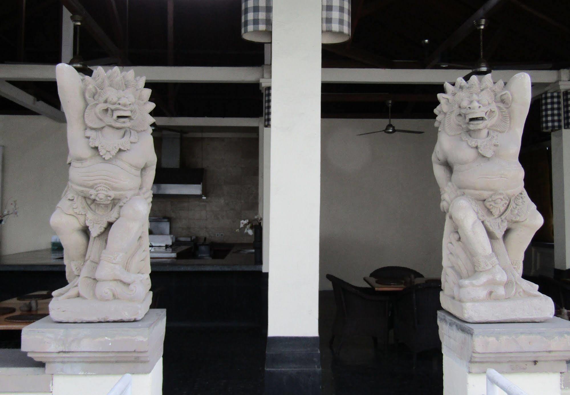 Capital O 93809 Wida Hotel Legian Exteriér fotografie